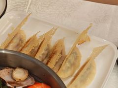 -品海楼·大连海胆锅贴馆(东港店)