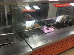 -亮亮面馆(经六路店)