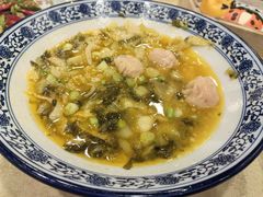 金汤酸菜煮云吞-麒麟中餐厅·经典粤菜·地道菜式老字号(广州长隆酒店)
