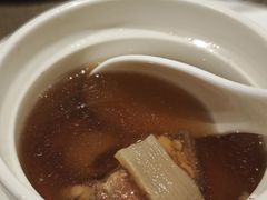-大中华希尔顿酒店-念自助餐·嗨啤·小龙虾