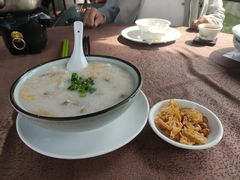 驰名荔湾艇仔粥-侨美·唐荔园·40年地道粤菜