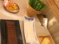 -菌子鲜汤野生菌锅