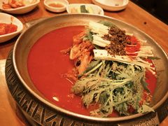 -喇喇排骨火锅·传统韩式脊骨汤(望京西园总店)