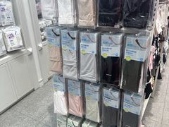 -名创优品(山东青岛华润万象城店)