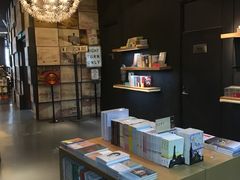 -汽车博物馆主题餐厅