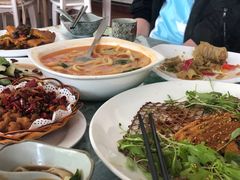-天天向上素食餐厅(五台山店)