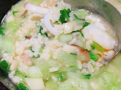 海鲜石锅泡饭-和记小菜(大宁店)