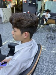 -藤野造型专业烫染接发