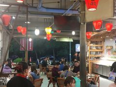 大堂-塘屋烧烤·云南火塘烧烤品牌(春城慧谷旗舰店)