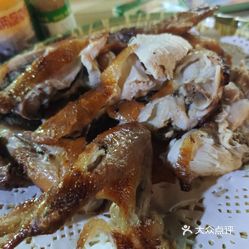 烧烤烤串  琼海市其他  爱华西路  吴氏烤鸡(万泉河总店)人均:60元 刚