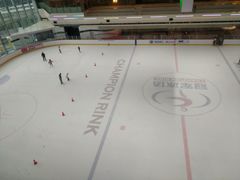 -冠军冰场CHAMPION RINK(凯德广场店)