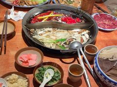 -周小明火锅(黑金冠社区店)