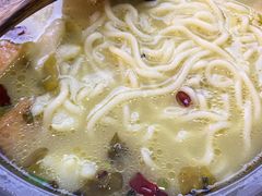 -周鱼小馆石锅酸菜鱼(活力汇店)