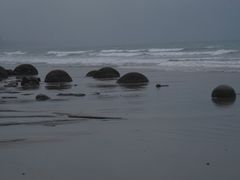 -摩拉基大圆石