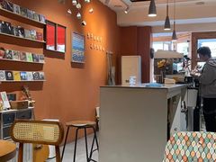 -留白咖啡(人民巷八号大院店)