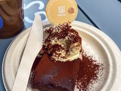 -HUGS coffee(东区店)