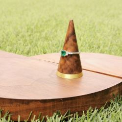 -威德钻石-克拉钻大本营(南京东路店)