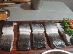 -围炉肉舍•炭烤活鳗•丹东海鲜烤肉(步行街店)