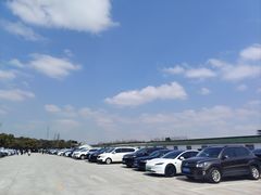 -松鹤墓园-停车场