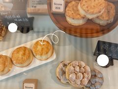 -SKROLL卡特司库·蛋糕定制·生吐司·司康(古北程家桥店)