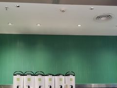 -奈雪的茶(优特汇店)