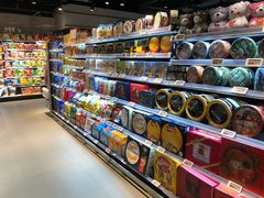 -中百仓储超市有限公司(越秀星汇维港店)