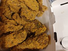 -BHC炸鸡(明洞总店)