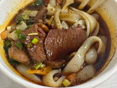 -球场热干面老店