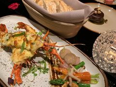 香焗龙虾配自制黑松露酱-上海苏宁宝丽嘉酒店·Cafe Bellagio西餐厅