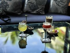 -亚龙湾喜来登·美景台大堂吧