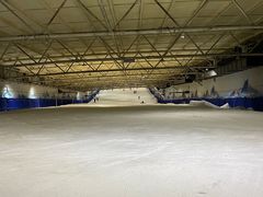 -乔波室内滑雪场