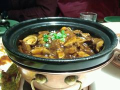 草菇烧牛腩-那家小馆•北京菜•烤鸭(中关村店)