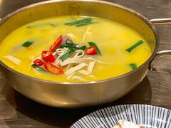 -龍堂蟹黄小笼包(德思勤四季汇店)