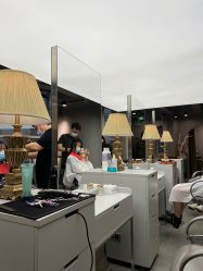 -变画·发型STUDIO