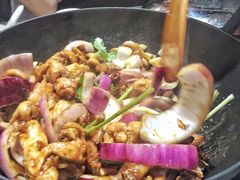 -胡须佬鸡煲四季火锅店(石厦西村直营店)