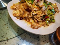 铁板手撕包菜-刀郎牛肉面新疆餐厅·烧烤(清真通州珠江国际城店)