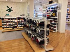 -hotwind热风(世纪东方广场店)