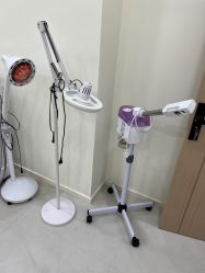 -苗方清颜专业祛痘·皮肤管理
