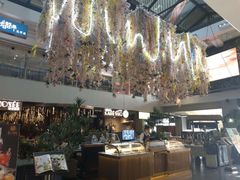 -查特花园美食广场(西单大悦城店)