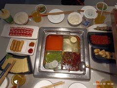 -海底捞火锅(咸阳丽彩万达店)