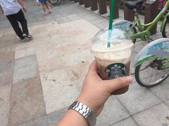 -星巴克(深圳龙华人民北店)