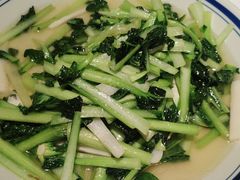 -八府香鸭·啫啫煲(华山路店)