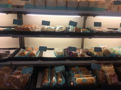 零售区-罗莎蛋糕(魔法师司门口店)