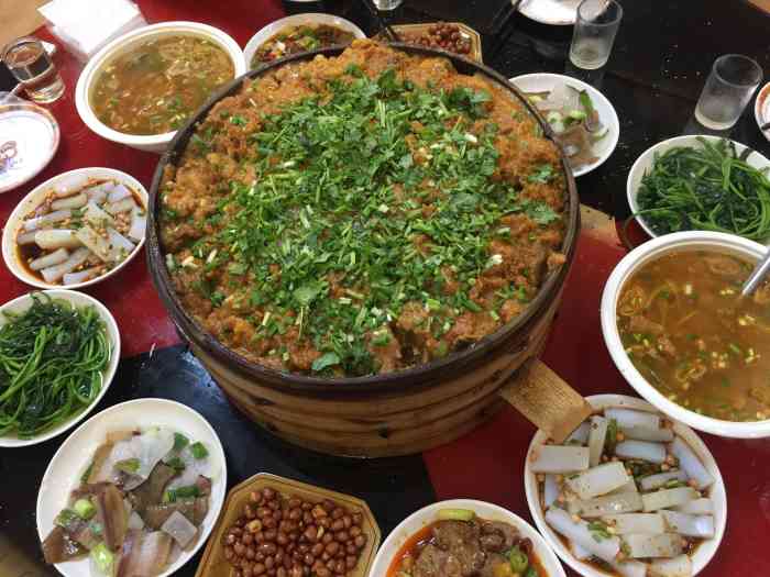 临江混蒸-"四个人,点的一斤羊肉,一斤肥肠,一斤排骨."-大众点评移动版