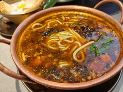 -洱火云南酸菜牛肉火锅(石景山当代商城店)