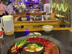 -捞锅坝子老火锅(汽博中心店)