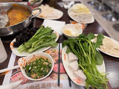 -呷哺呷哺(世贸.工三店)