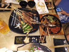 -何师烧烤Pro ·江湖川菜·小龙虾·精酿(太古里旗舰店)