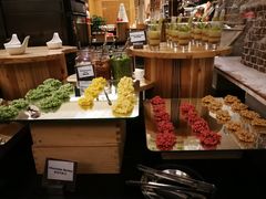 -圣丰索菲特·2 On 988 Café 自助餐厅