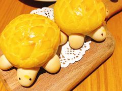 新西兰牛油菠萝包-粤域茶餐厅